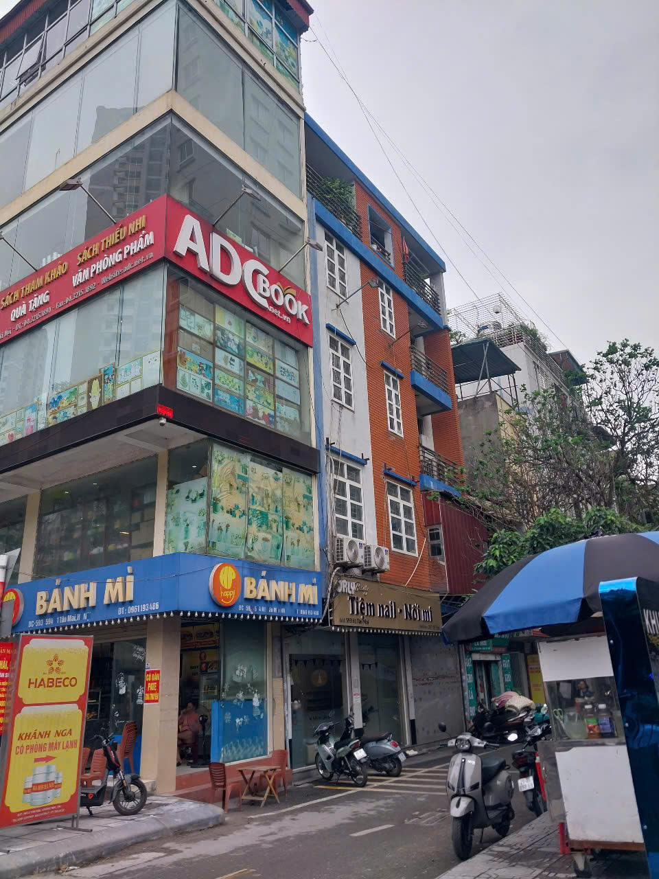 BÁN ĐẤT NGÕ 147 TÂN MAI DT 65M -  Ngõ Rộng Ô tô tải Tránh - KINH DOANH TỐT. Chỉ hơn 12 tỷ